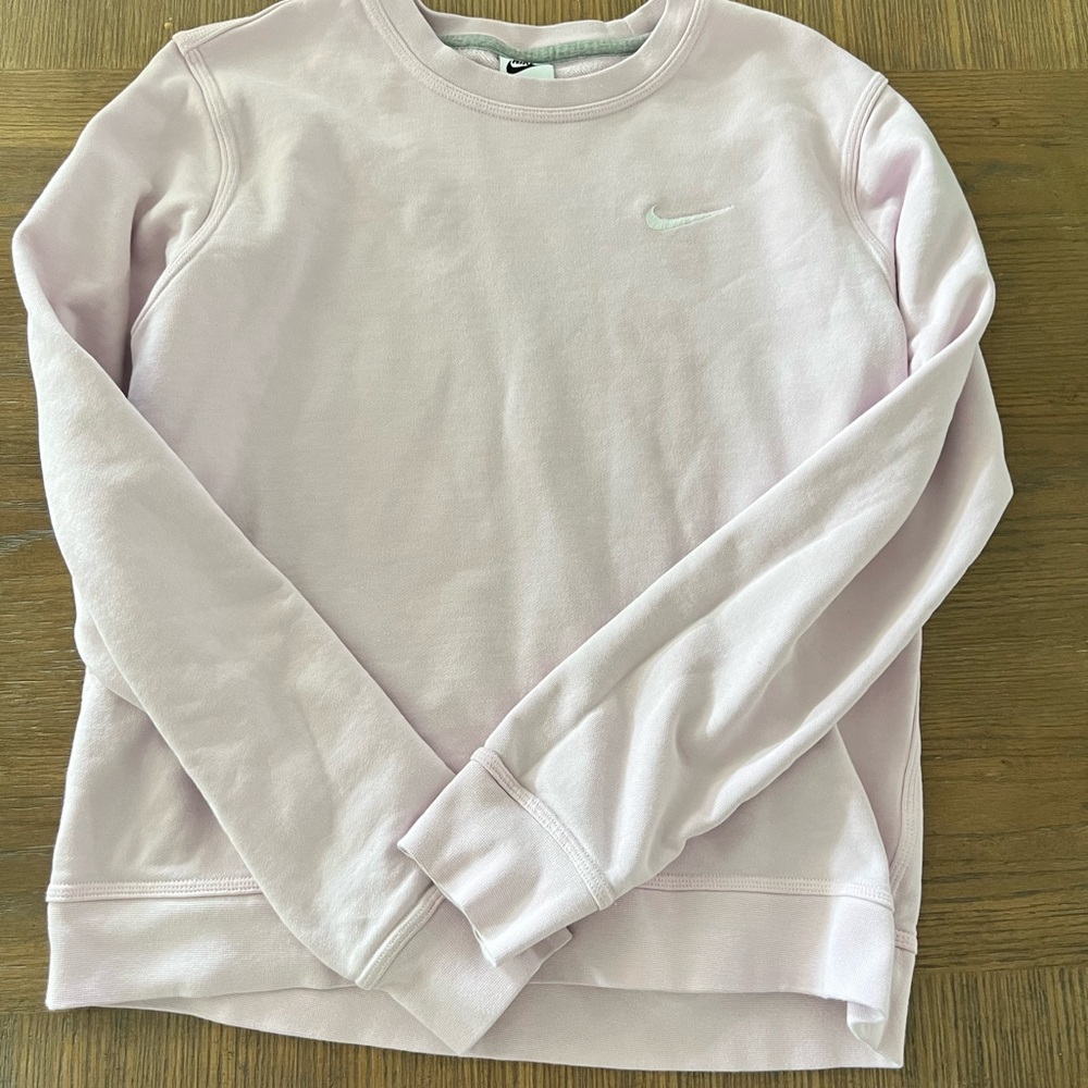 Nike pull over sweater